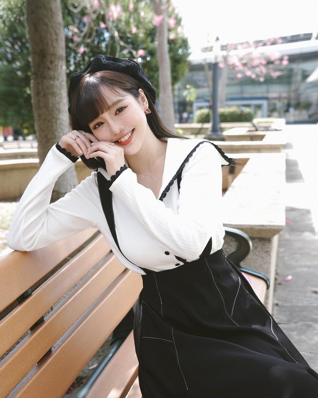 女友系「丘涵」亮眼臉蛋讓人戀愛 前凸後翹曲線更強大-第1章-图片5