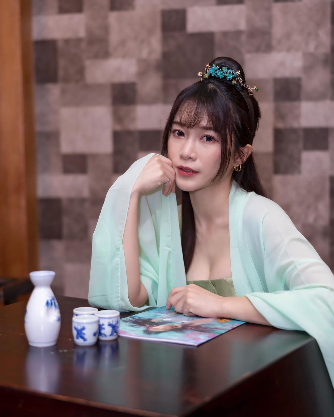 啦啦隊女孩「吳米奇」曬魔鬼身材畫面超迷人.....沒想到如此火辣-第1章-图片6