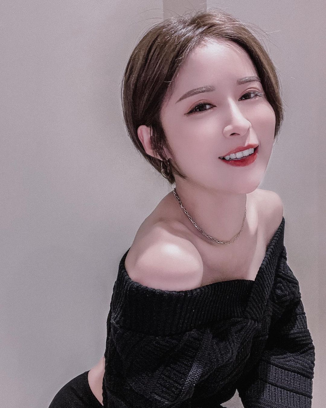 正妹「王笑笑」極品身材還有火辣美腿 整個超誘人-第1章-图片10