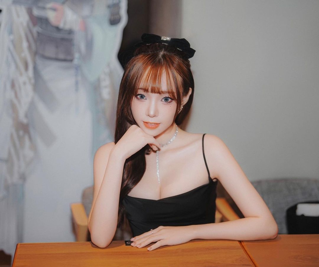 甜美女神「劉映萱」 極度誘惑的美胸視角讓人大飽眼福-第1章-图片7