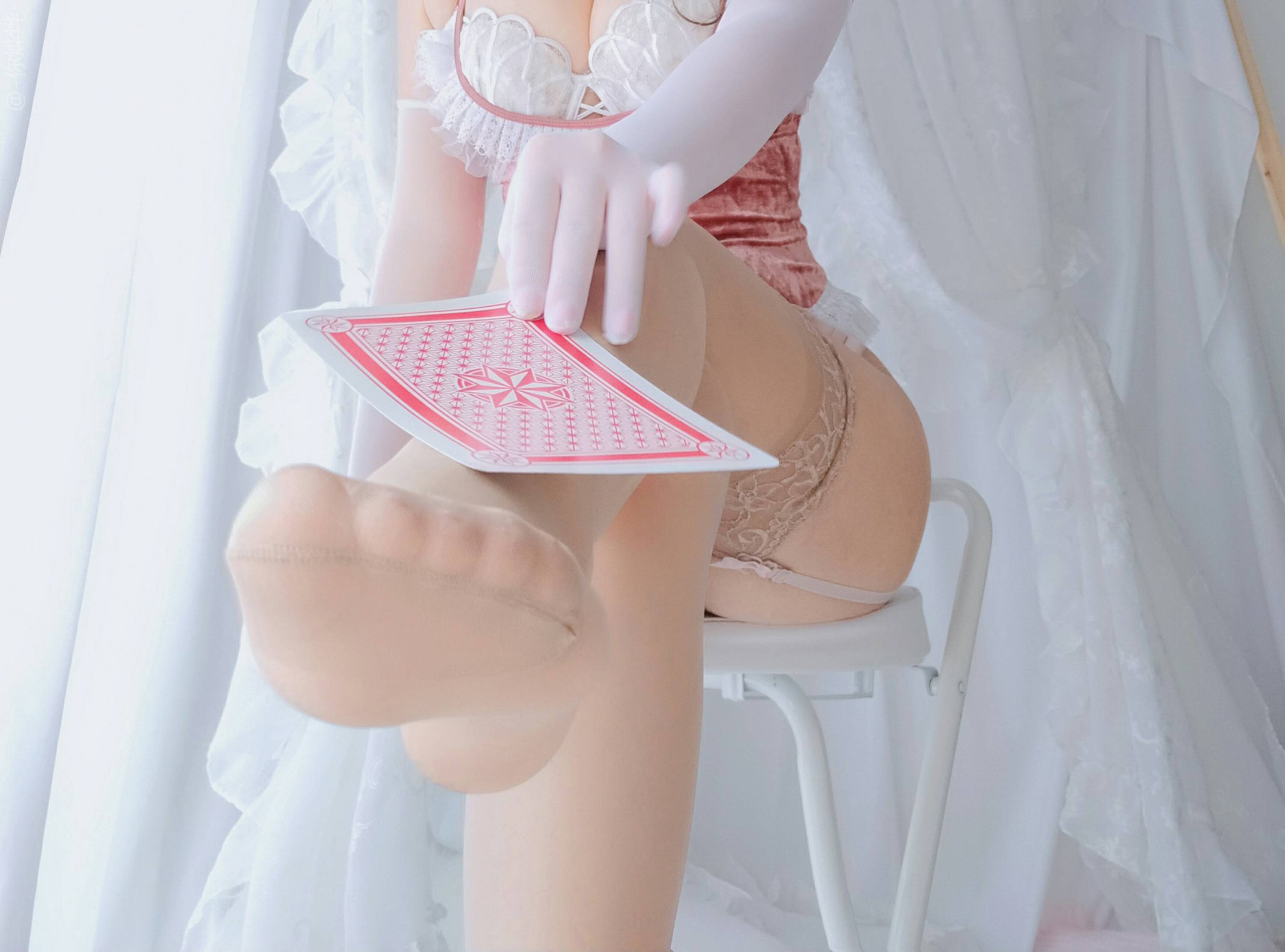 【網路收集系列】福利姬 白烨《 紙牌兔女郎 》VIP福利帖【58P】-第1章-图片32