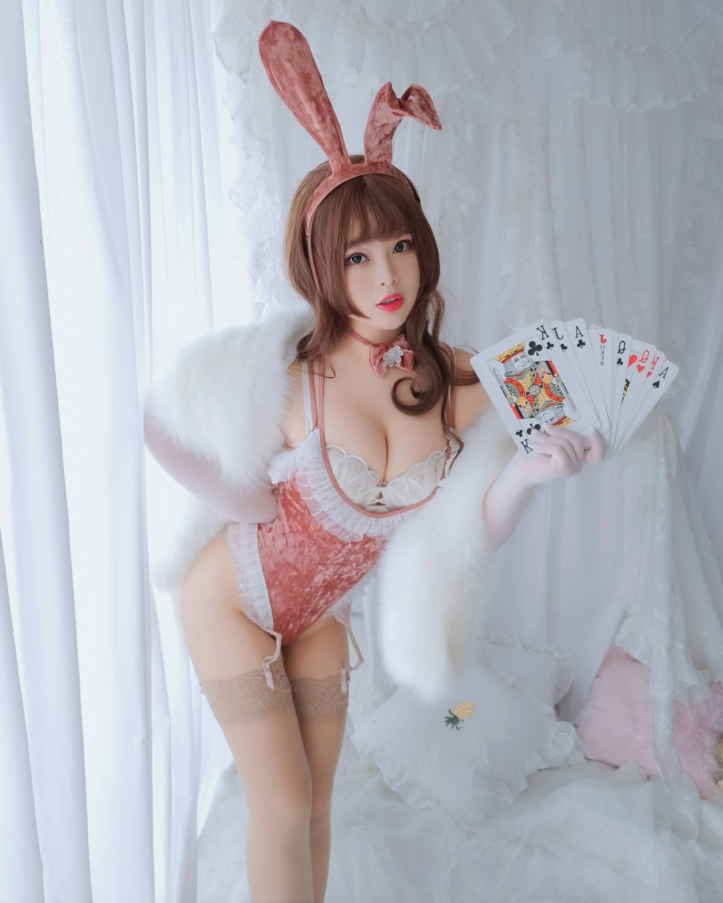 【網路收集系列】福利姬 白烨《 紙牌兔女郎 》VIP福利帖【58P】-第1章-图片52