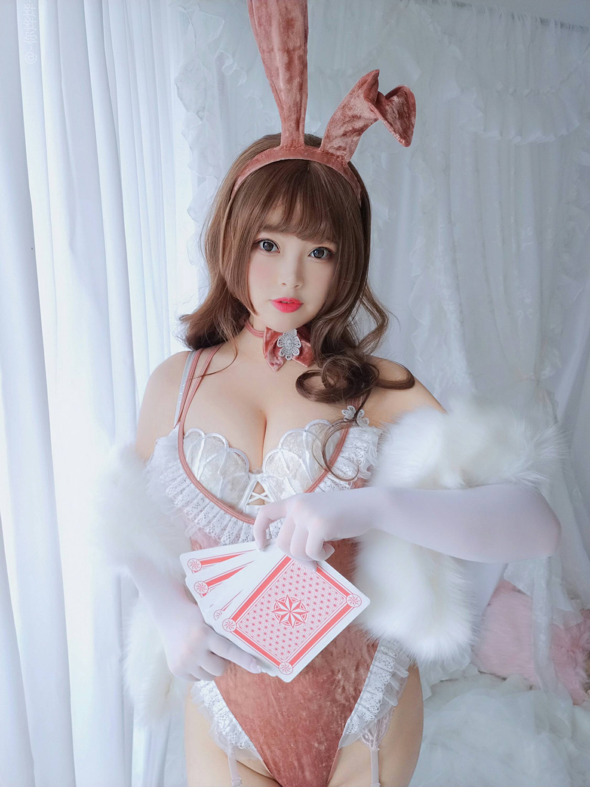 【網路收集系列】福利姬 白烨《 紙牌兔女郎 》VIP福利帖【58P】-第1章-图片56