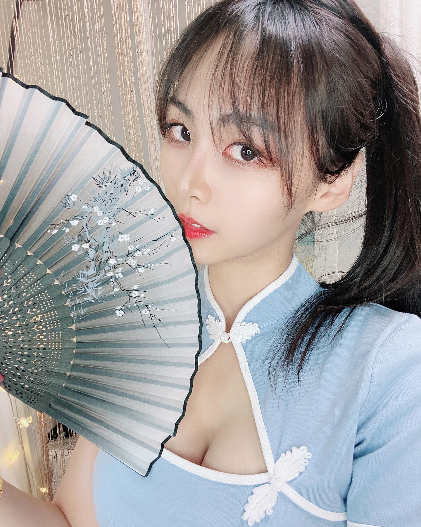 廟會女神曬火辣身材 入行只因「神明主動找她」網排隊問事-第1章-图片5