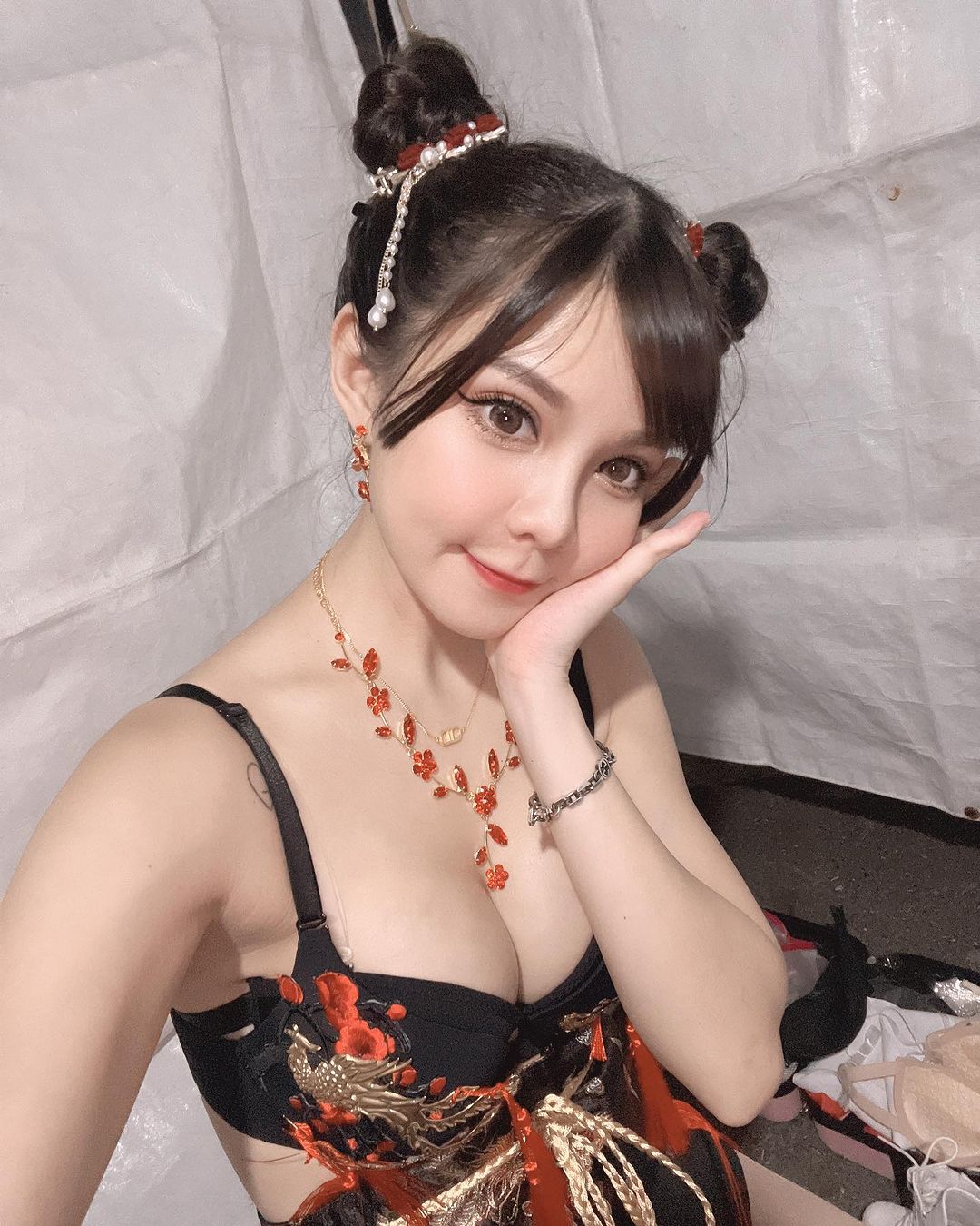 正妹「兔寶」讓人無法容忍的高顏值+完美身材 ....越看越上火！-第1章-图片3