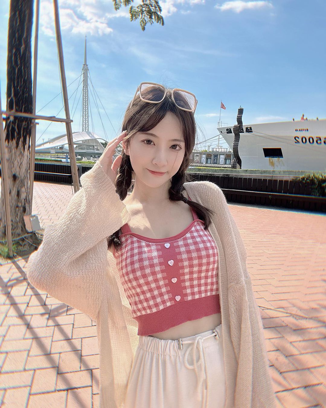 正妹「王宇彤」雙峰下還有纖細腹肌線 帶點小性感-第1章-图片9