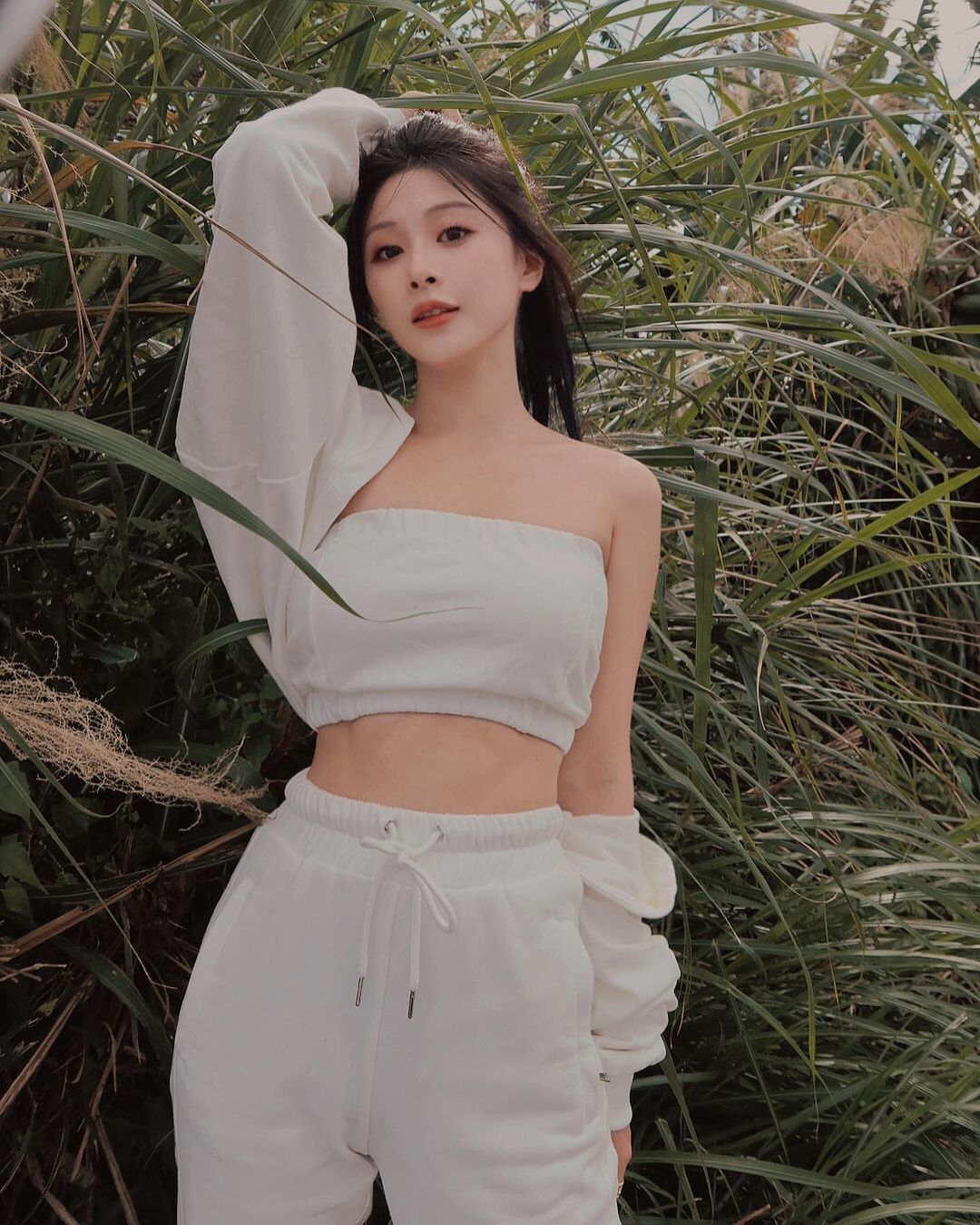 女神降臨「憑果茱」胸猛畫面受不了 飽滿到快掉出-第1章-图片8