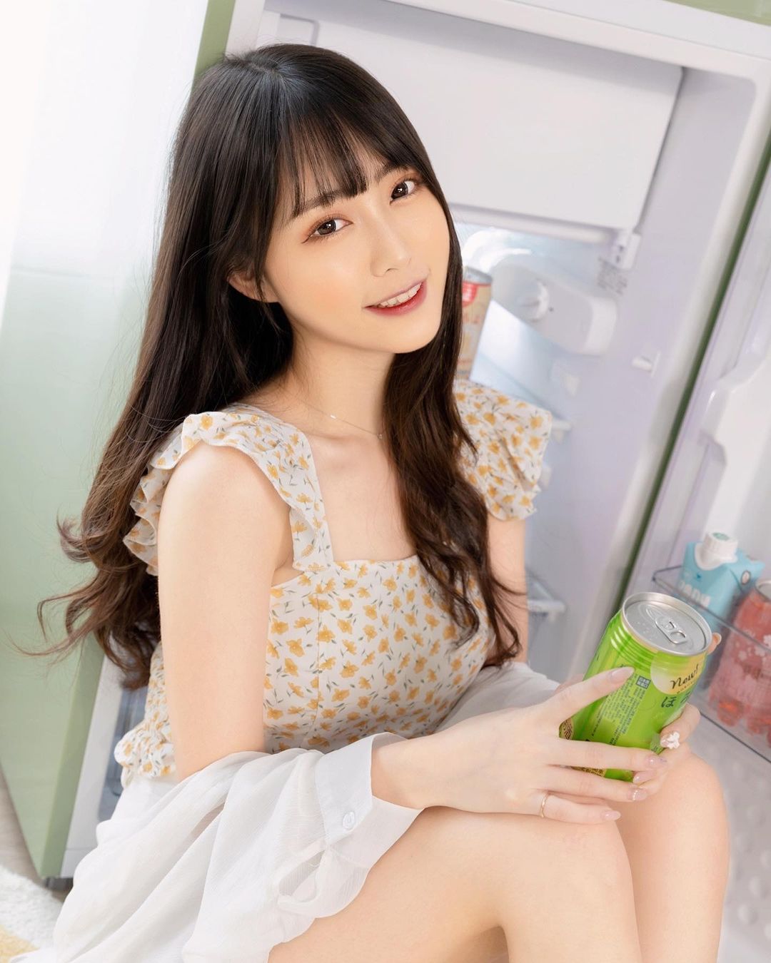 極品氣質妹「瑋庭Angela」胸下曲線畢露 畫面波濤洶湧-第1章-图片7