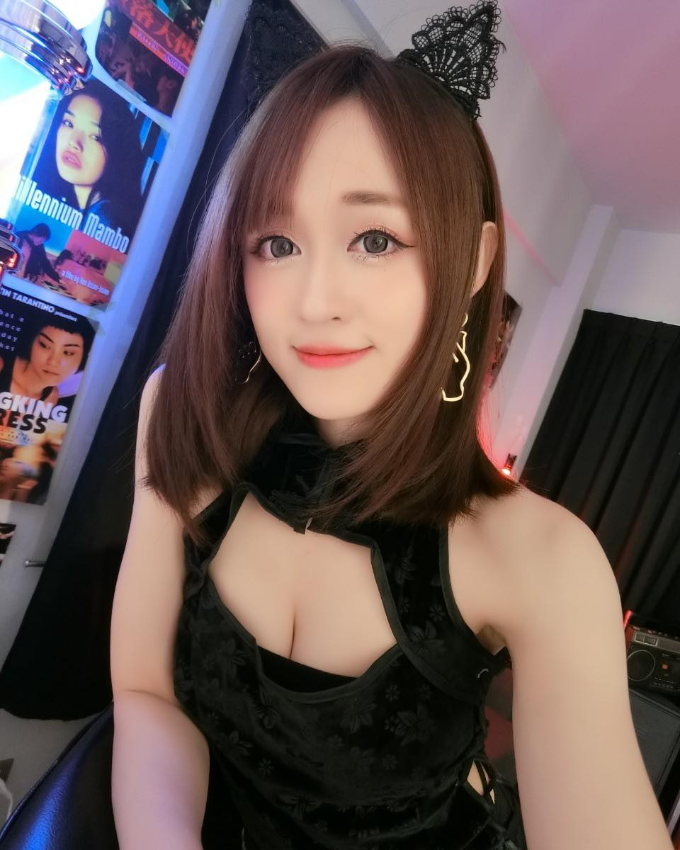 正妹「吳倩緯」火辣曲線難以招架 意圖使人窒息-第1章-图片2