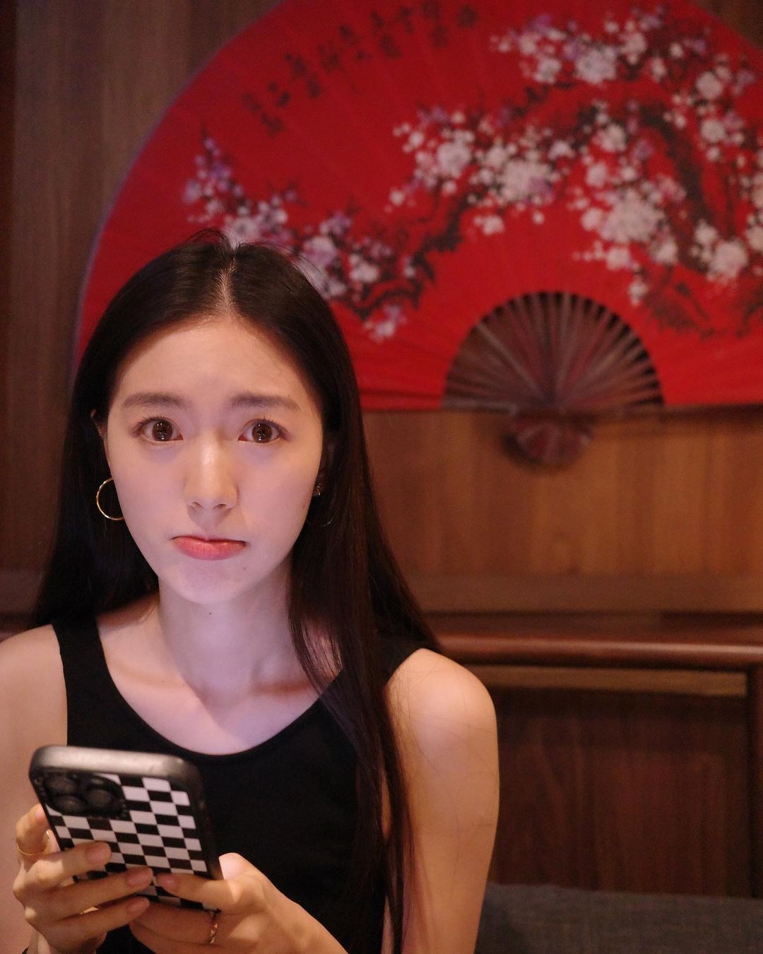 「啾啾」仙女般小巧容顏 若隱若現的姣好身材引人遐想-第1章-图片6