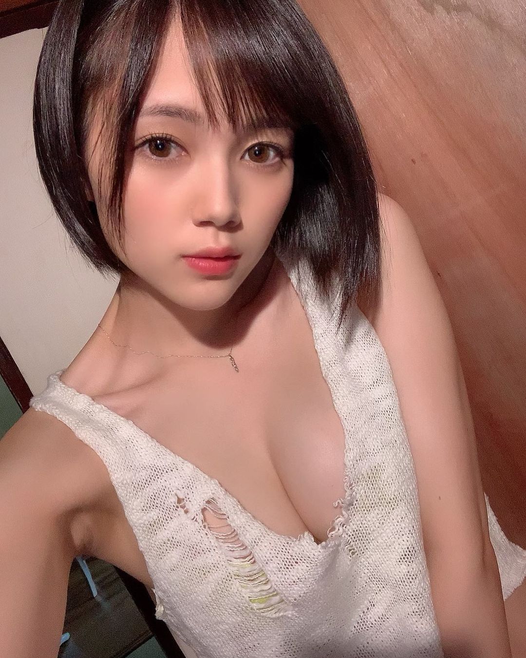 「空靈電眼美少女」自爆很S！辣秀F級巨乳成「聖誕尤物」-第1章-图片3