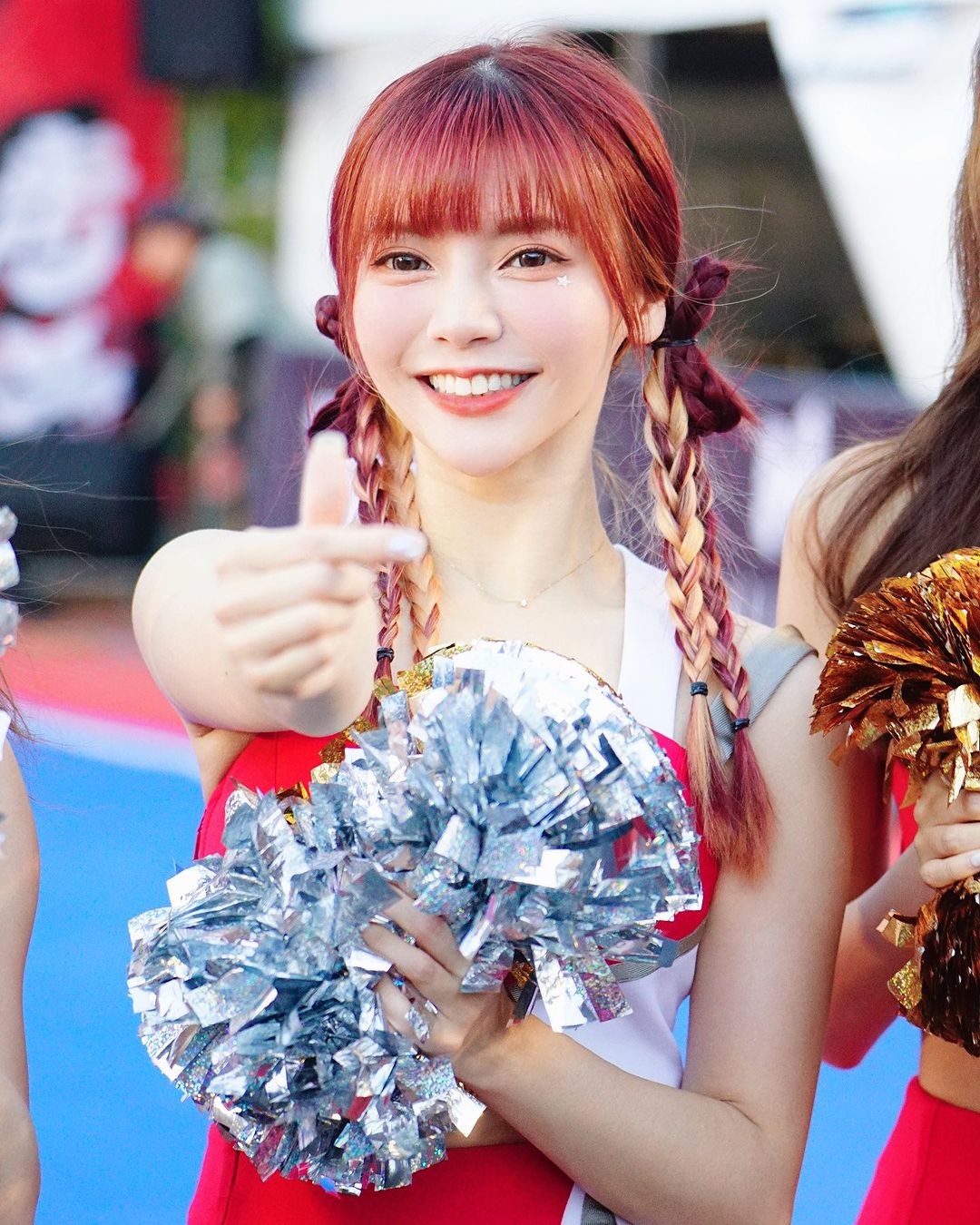 鋼鐵女神「于小文」藏著「兇猛巨乳」銷魂體不斷挑戰理智-第1章-图片8