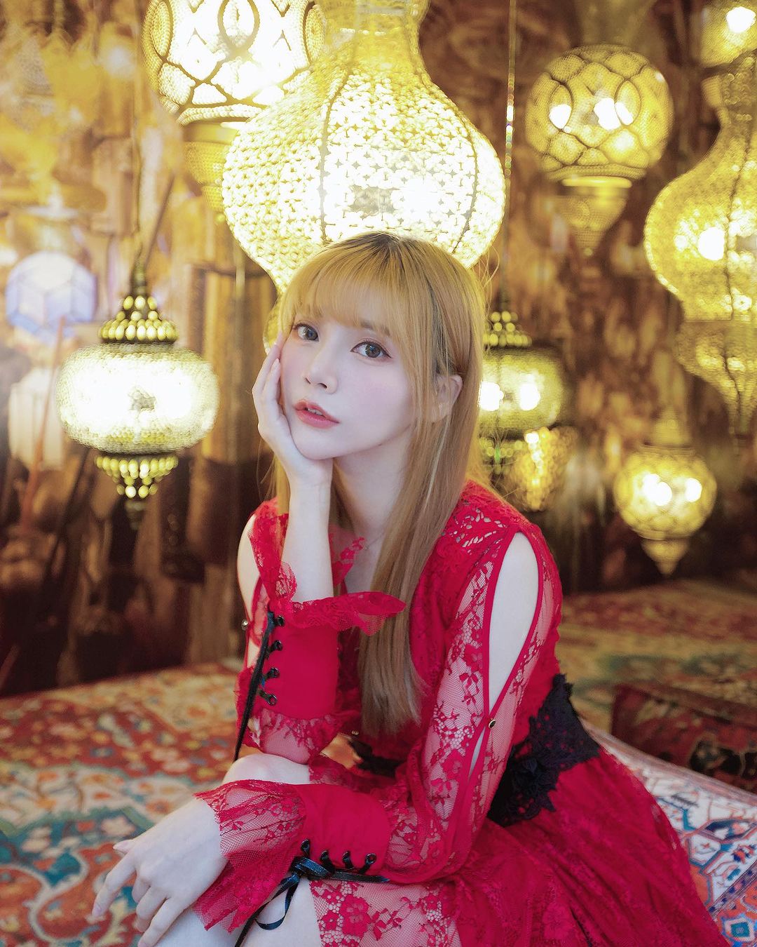 鋼鐵女神「于小文」藏著「兇猛巨乳」銷魂體不斷挑戰理智-第1章-图片9