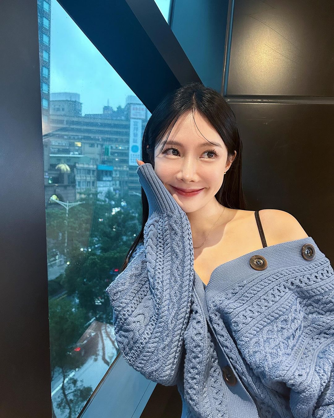 氣質美人「鄔又曦」甜美外表下還有超辣身材 視角好養眼啊！-第1章-图片1