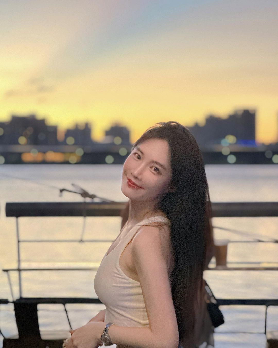 氣質美人「鄔又曦」甜美外表下還有超辣身材 視角好養眼啊！-第1章-图片7