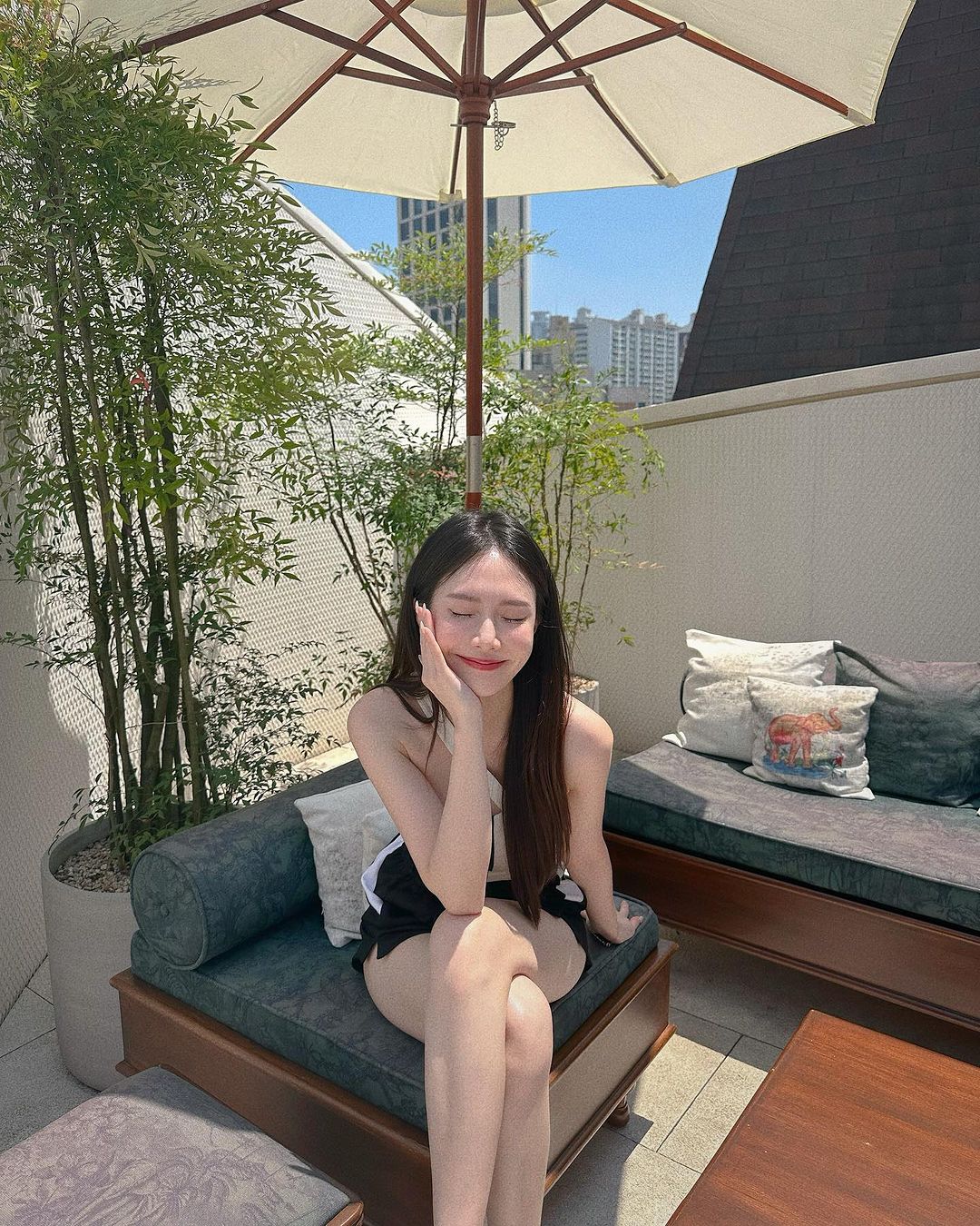 氣質美人「鄔又曦」甜美外表下還有超辣身材 視角好養眼啊！-第1章-图片9