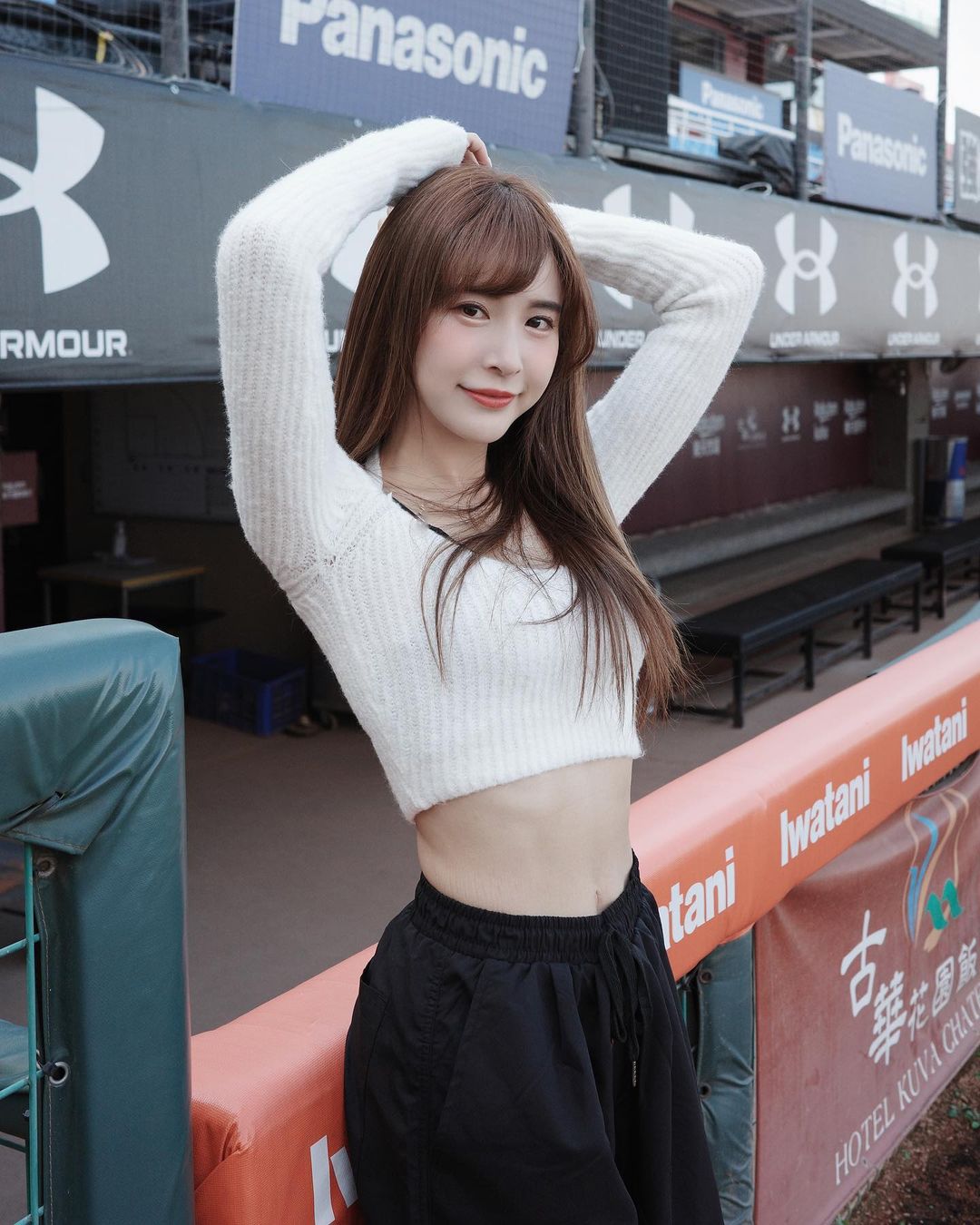 正妹「孟潔MJ」豐滿身材邪惡視角讓人受不了 一笑融化你心-第1章-图片2