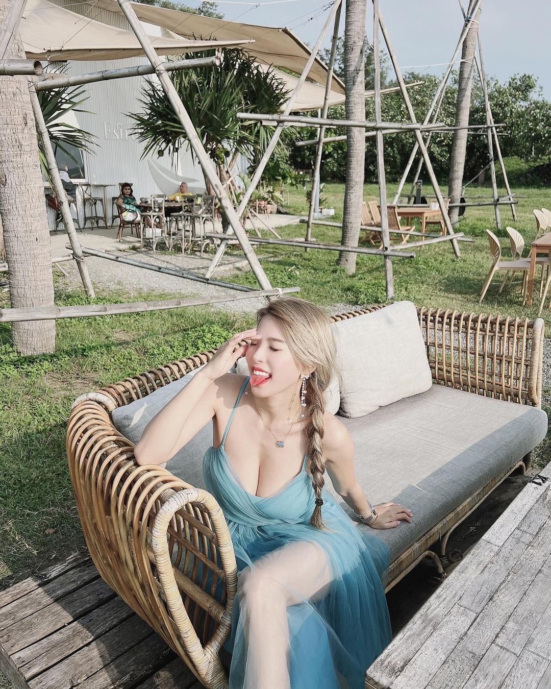 美胸正妹「趙倍兒」乳香四溢身材性感誘惑-第1章-图片7