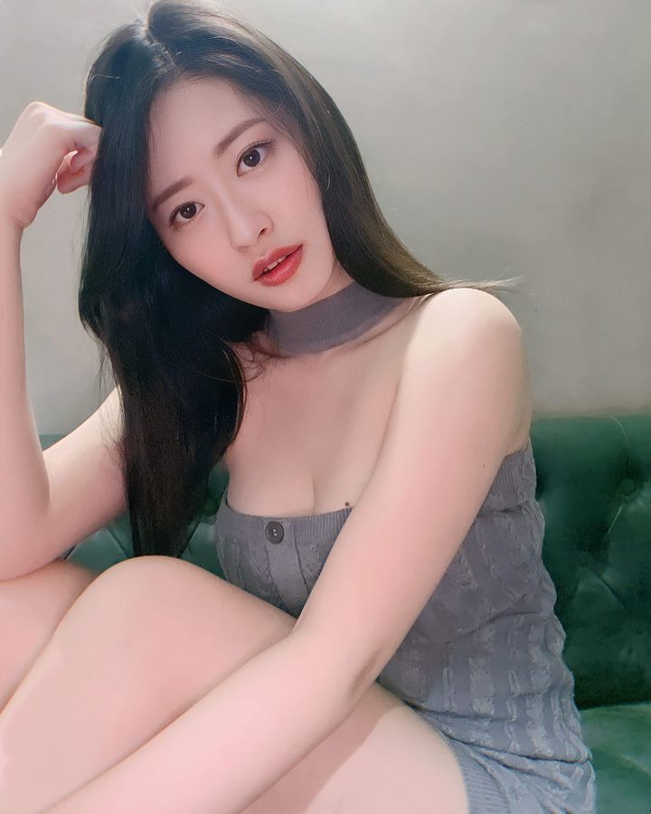 大奶妹「泱錡」甜而不膩的笑容.....換上比基尼展現性感身材-第1章-图片10