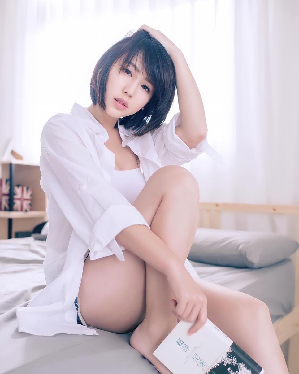 正妹「希希CC」笑容太正點！小露深溝展現魅力-第1章-图片7