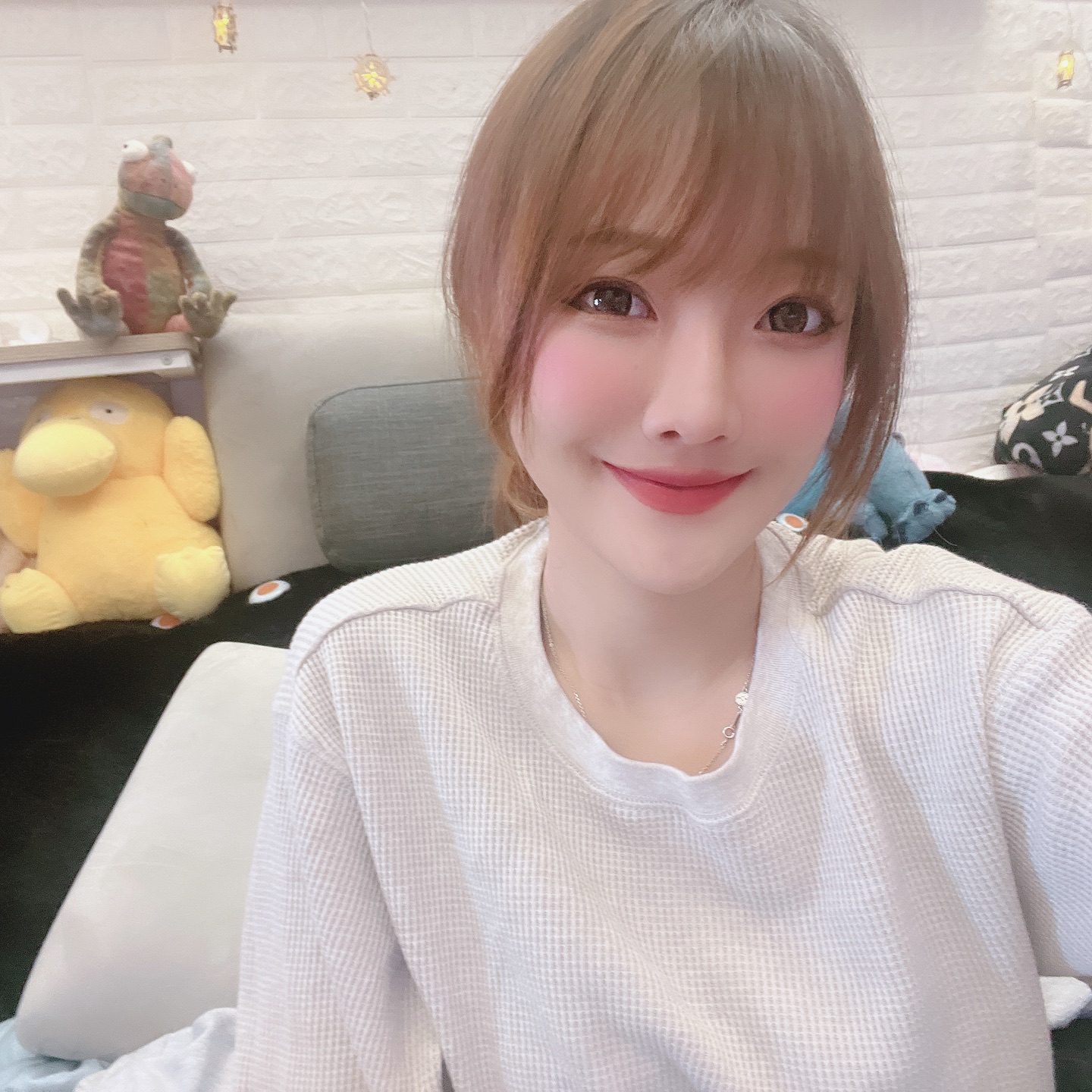 火辣Coser「周荀」豐滿的優質乳量 狂曬讓粉絲都受不了-第1章-图片8