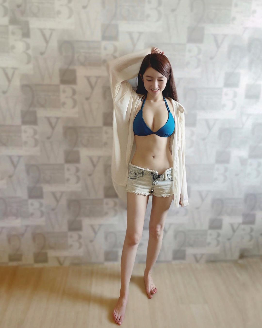 超正護理師「頂天身材」絕頂辣照網嗨直呼想生病-第1章-图片2