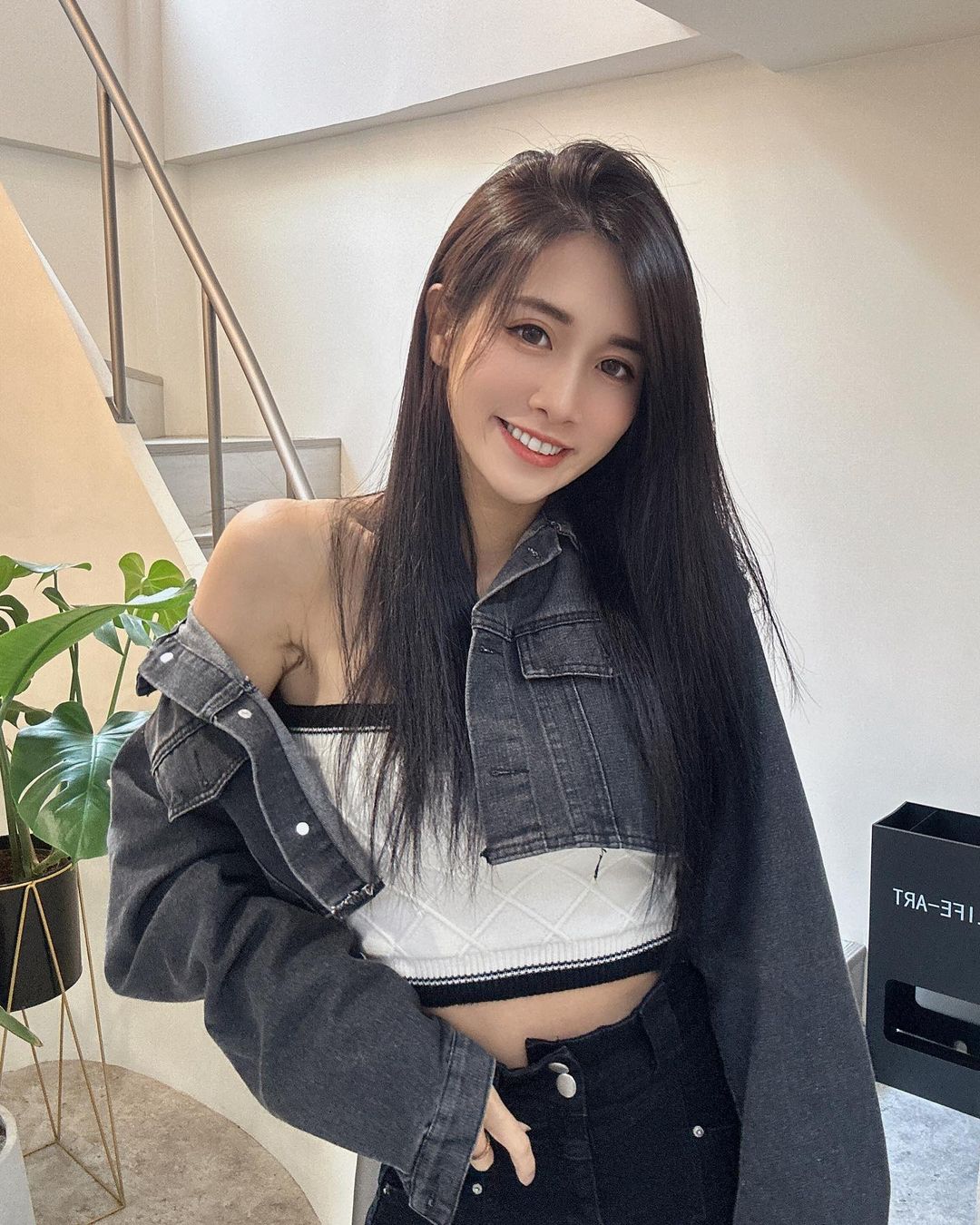 「筠筠兒」大長腿高顏值 只能說是天菜等級-第1章-图片5