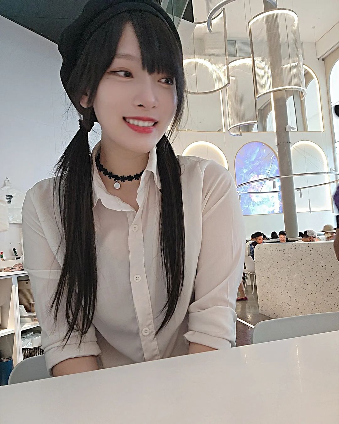 正妹「林芙芙」冷豔外型充滿吸引力 淺淺微笑迷倒眾人-第1章-图片5