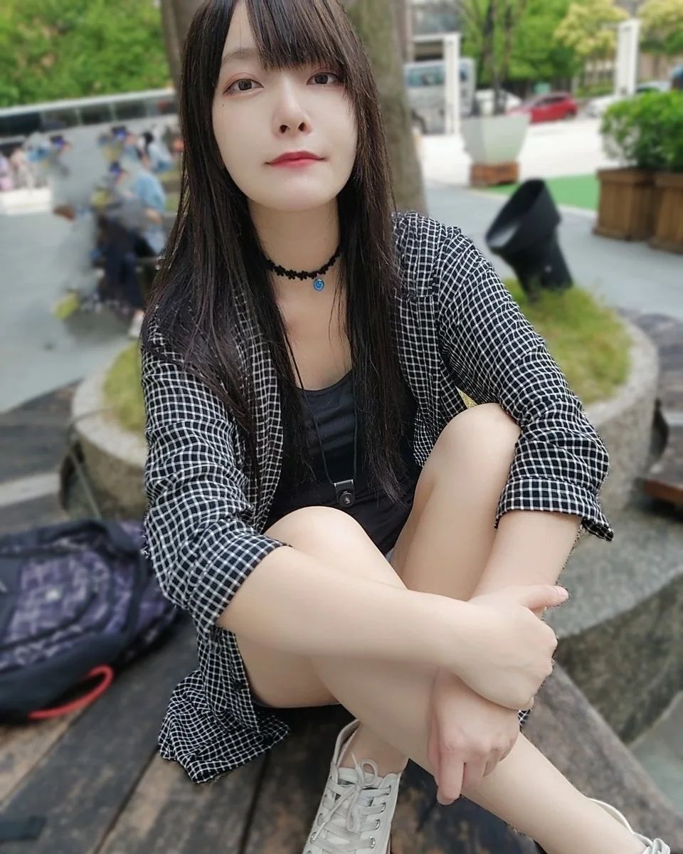 正妹「林芙芙」冷豔外型充滿吸引力 淺淺微笑迷倒眾人-第1章-图片6