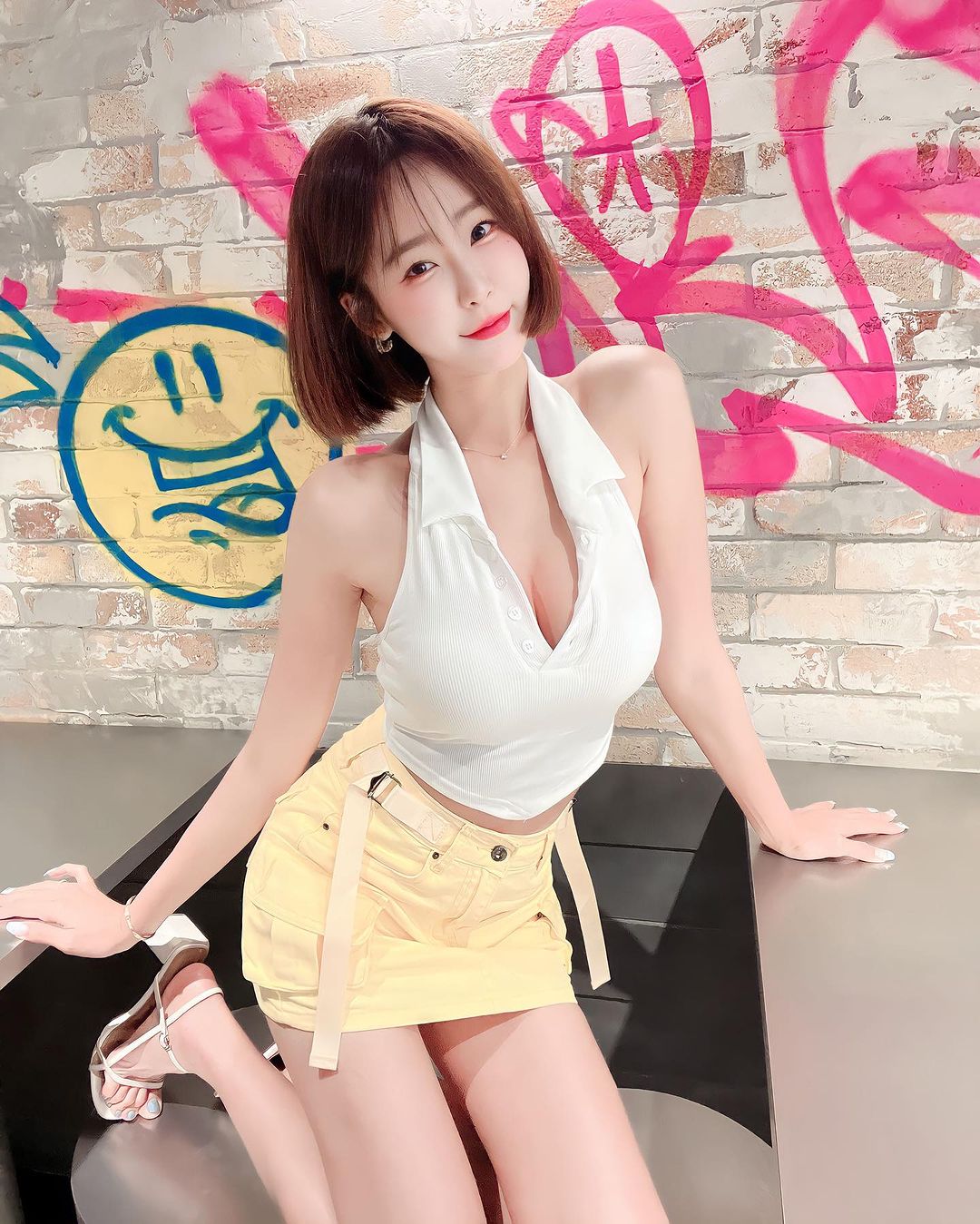 甜心女孩「Winnie小雪」衣服下波濤洶湧一脫彈出-第1章-图片7