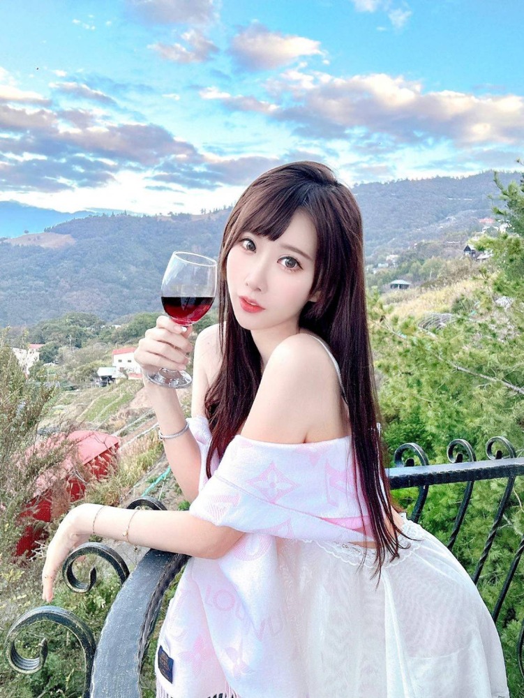 正妹「采衣」白皙女神-第1章-图片7