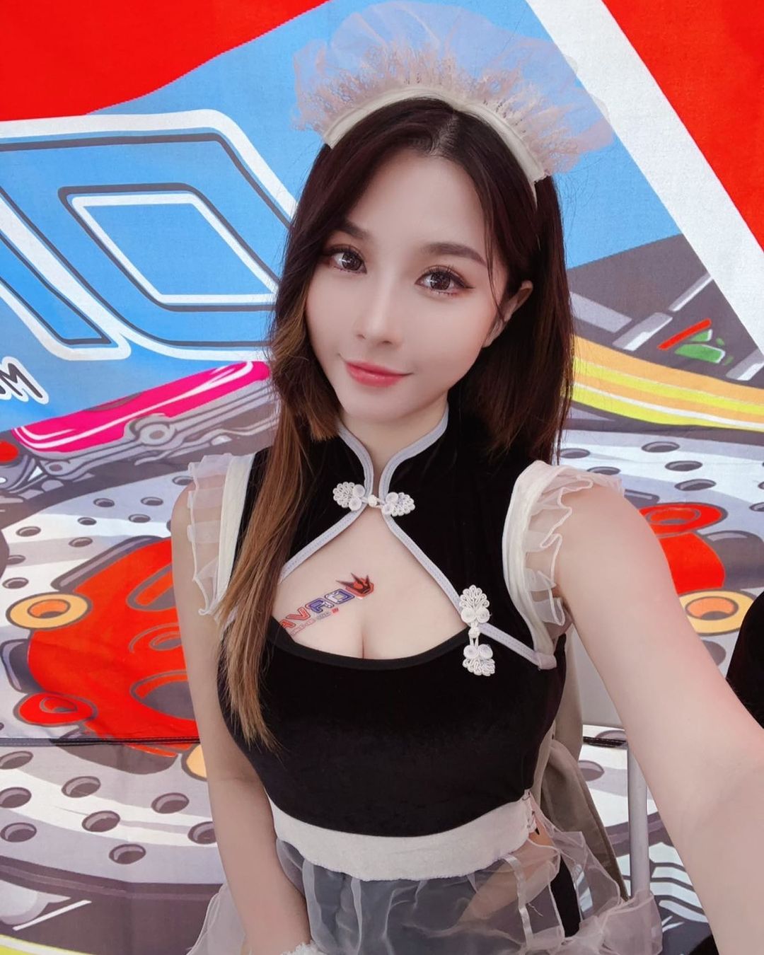 正妹「陳姿含」大眼好無辜 腰瘦奶澎身材極致誘人-第1章-图片4