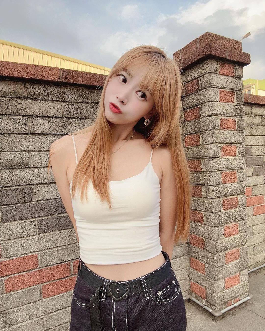 甜心正妹「林妮妮」腰瘦身材曲線太惹火！散發誘惑感-第1章-图片7