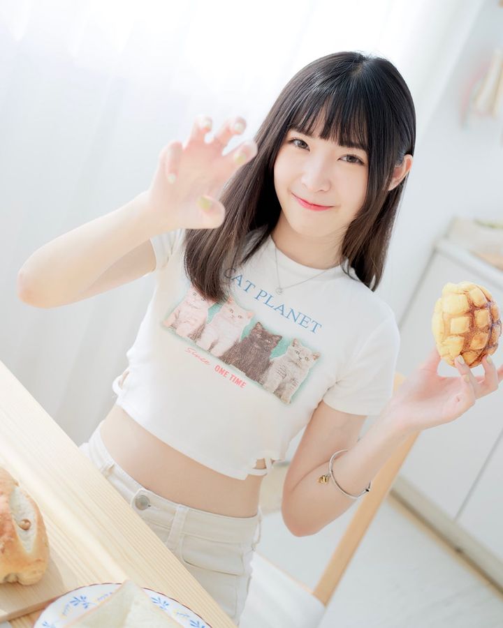 小隻馬女孩「羽予ʏᴜʏᴜ」用溫暖微笑與美顏融化你的心-第1章-图片7