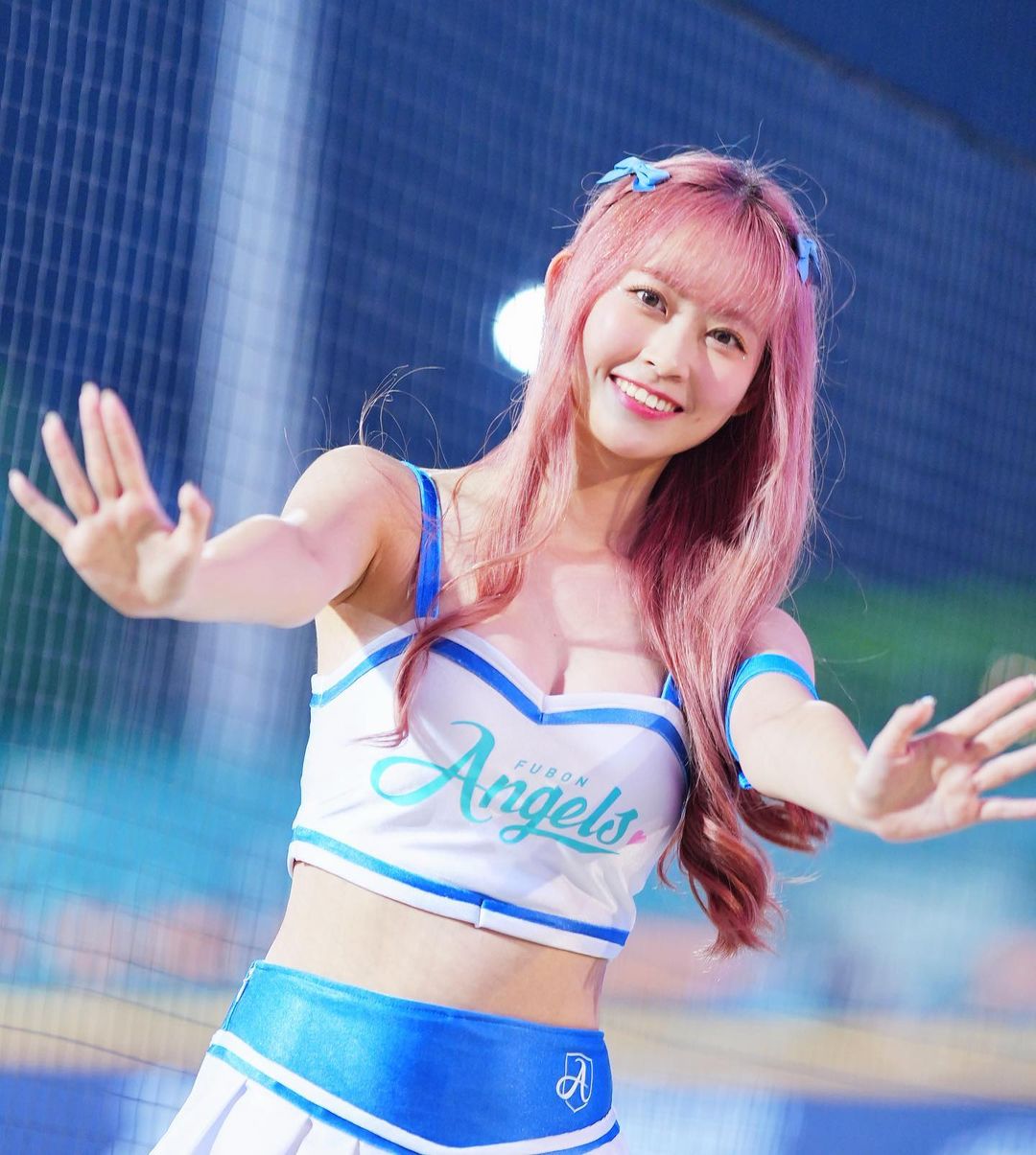 氣質妹子「Jessy」亮眼外型讓粉絲一秒心動了-第1章-图片7