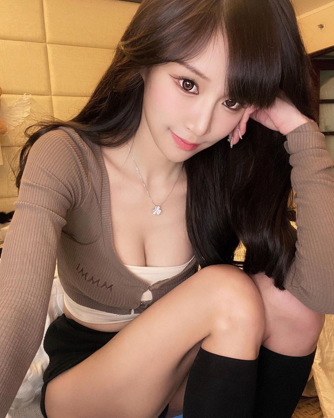 「小雲寶寶」超邪惡深溝讓人看了招架不住-第1章-图片9