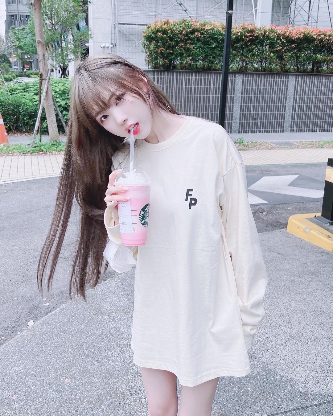 萌妹「趙兔兔」甜美臉蛋迷倒眾人！美乳視角超吸睛-第1章-图片10