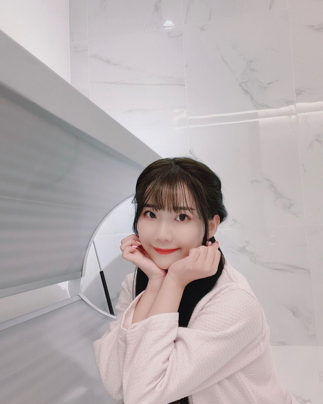 甜美萌妹「奶昔」胸前兩顆巨大圓乳量有夠猖狂 看了都受不了-第1章-图片9