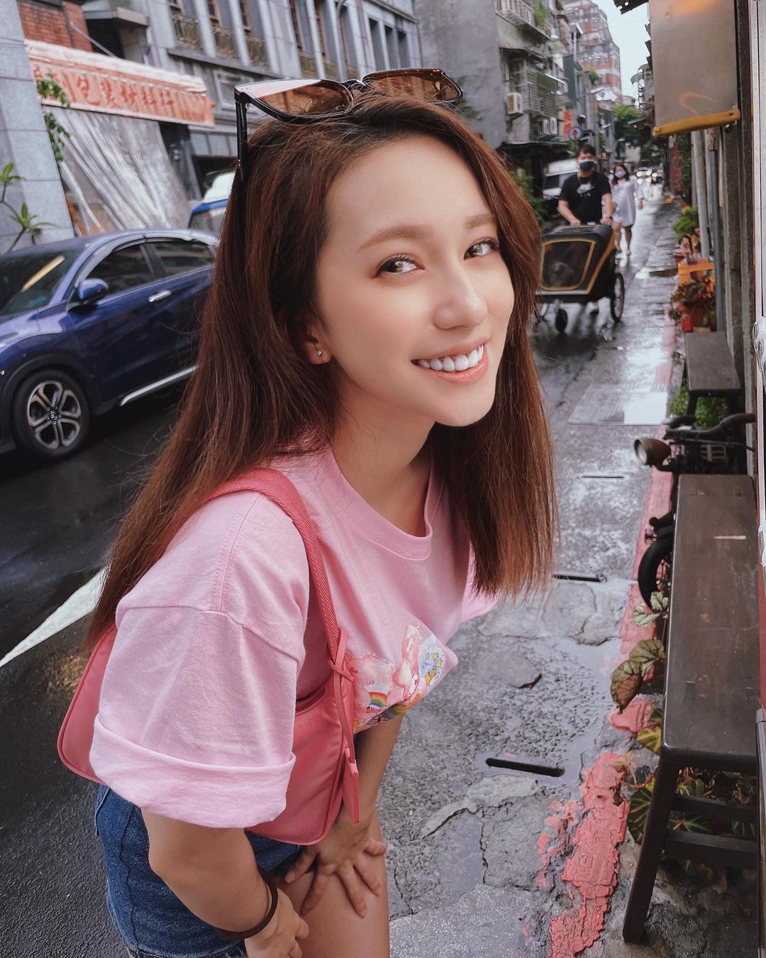 正妹「盧蓁 Lucy」性感曲線畢露 惹火深溝辣到蹦出-第1章-图片9