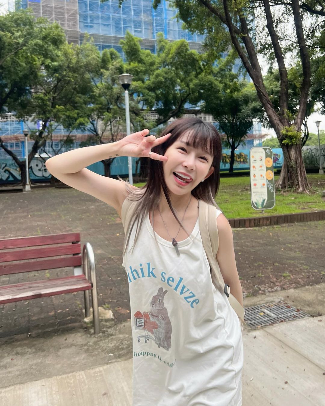 大眼萌妹「林妤臻」展現清純臉蛋與誘惑身材-第1章-图片8