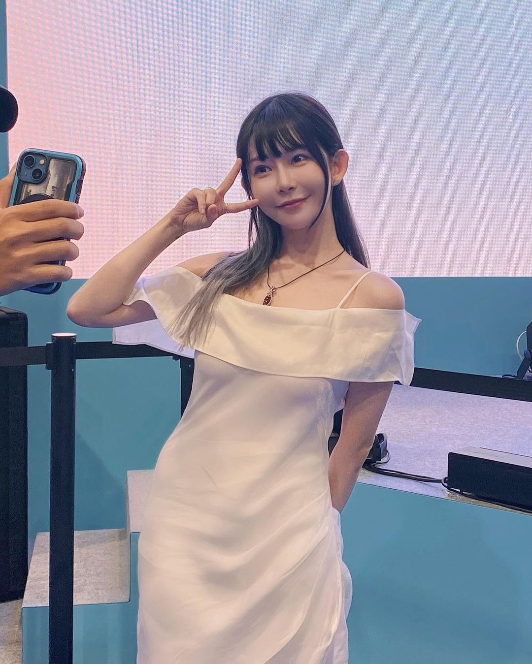 大眼萌妹「林妤臻」展現清純臉蛋與誘惑身材-第1章-图片10