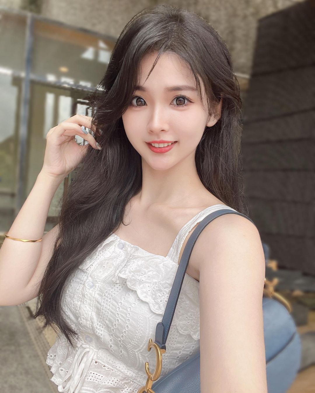 台印混血正妹「宓淩」白嫩美腿+笑容甜美讓人心動-第1章-图片6