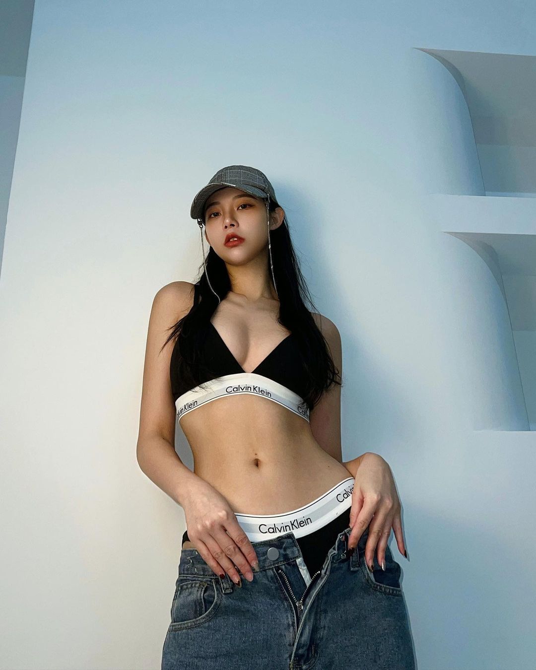 奶妹「張香香」上圍豐滿、腰線完美-第1章-图片9