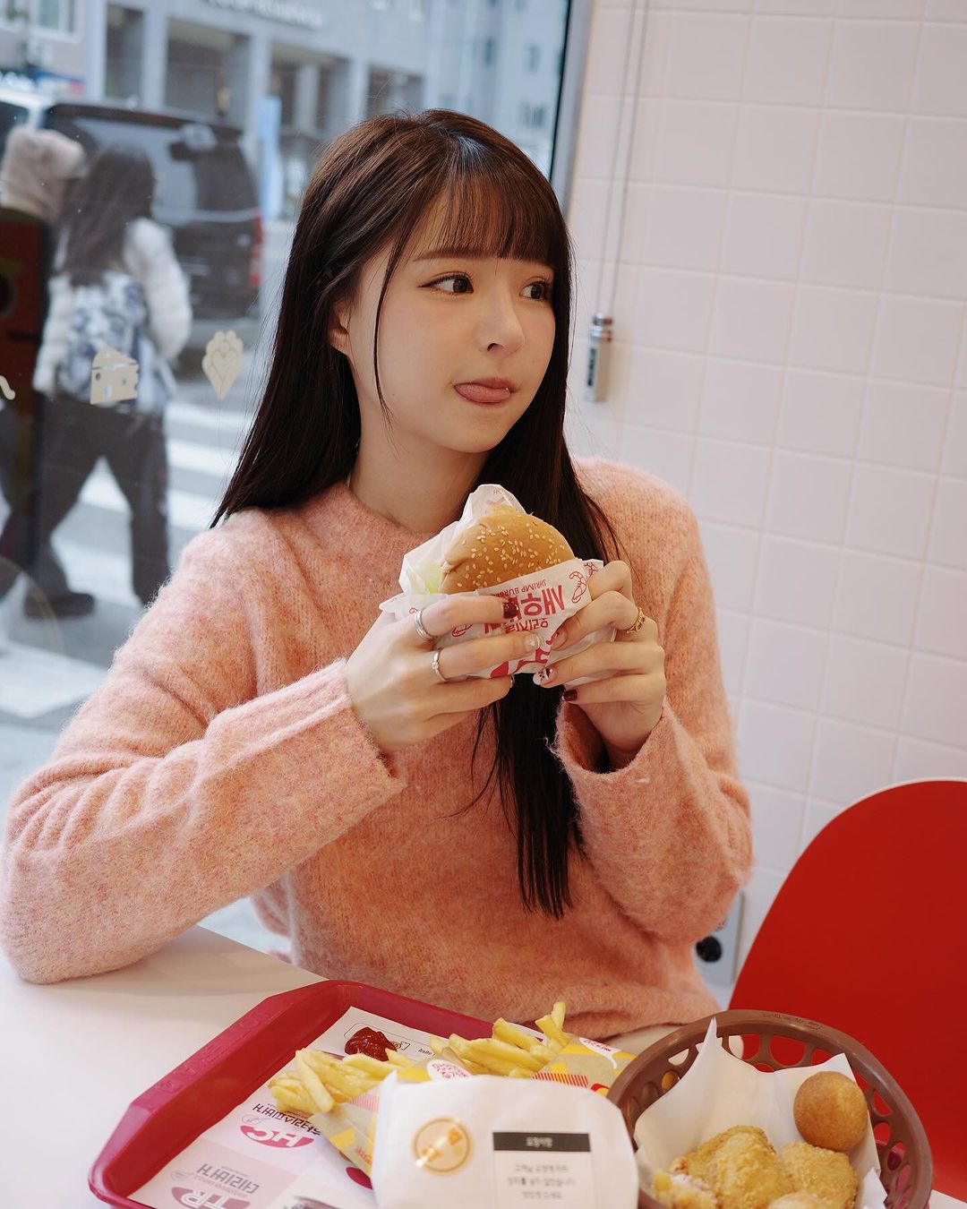 日系童顏「元元」曬邪惡視角粉絲喊犯規-第1章-图片1