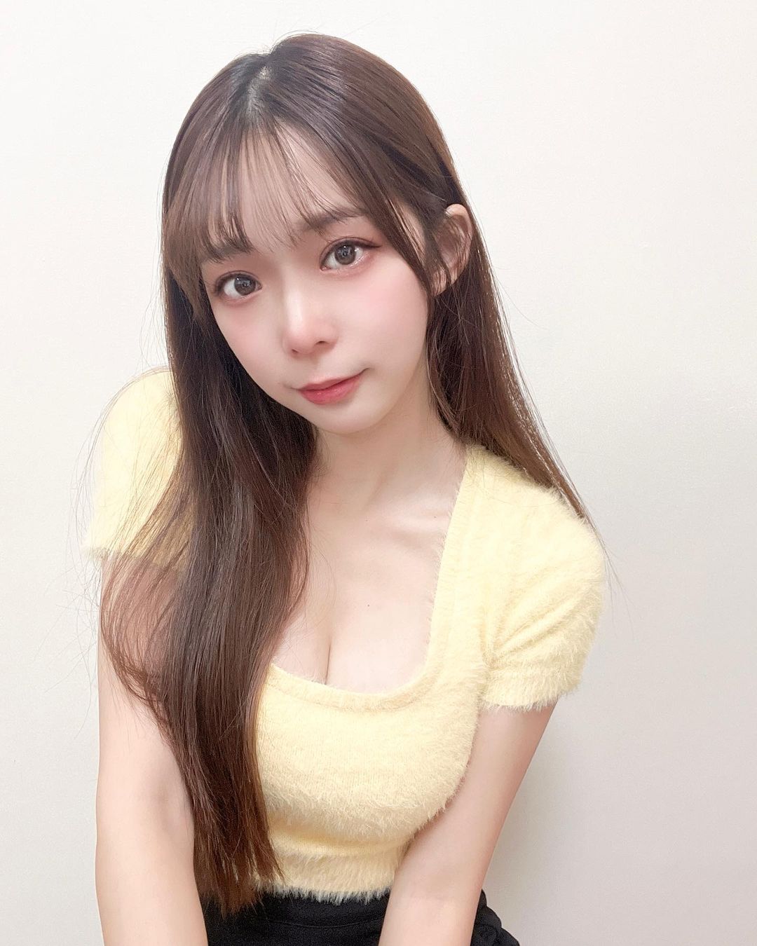 「千緒Tracy」深V乳溝畫面太誘惑了 連日常自拍都擋不住-第1章-图片6