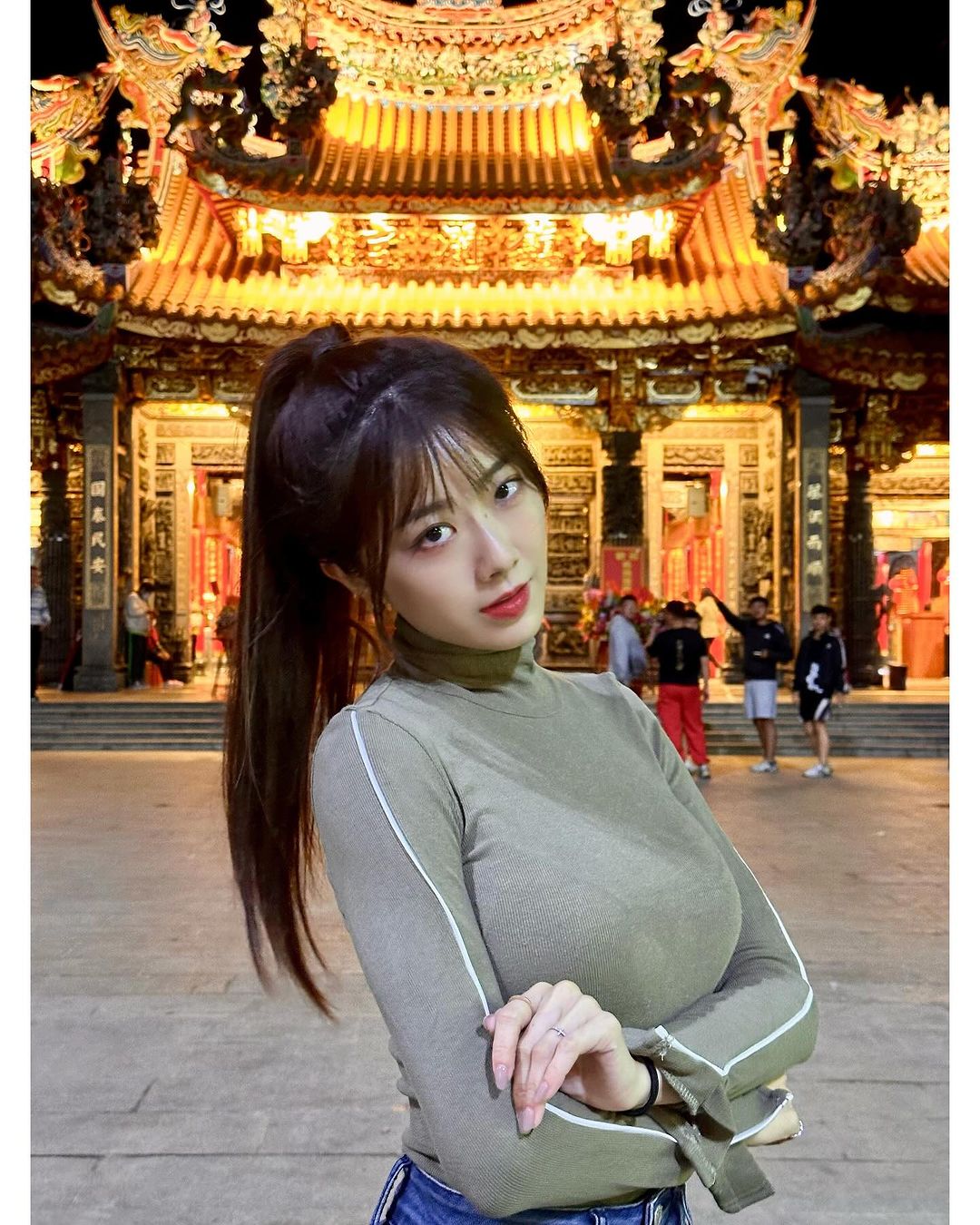 廟會女神「曾甜」展露前凸後翹性感身材 造型好撩人-第1章-图片5