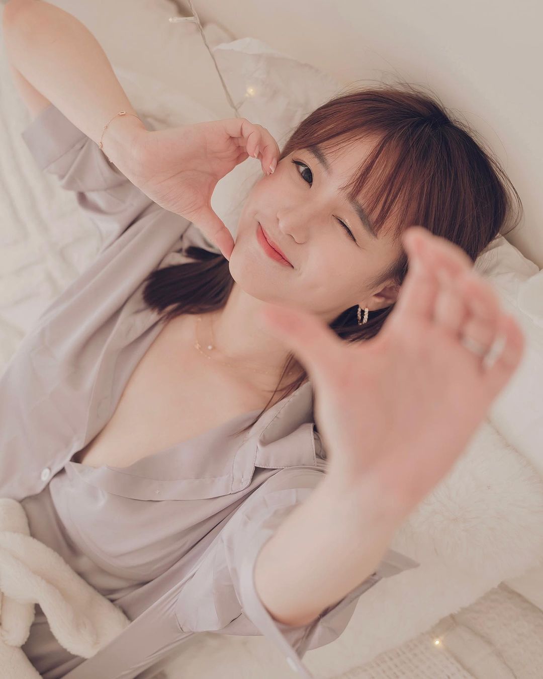 校花「王緒緒」天然高顏值+白皙嫩乳 讓粉絲都醉了-第1章-图片5