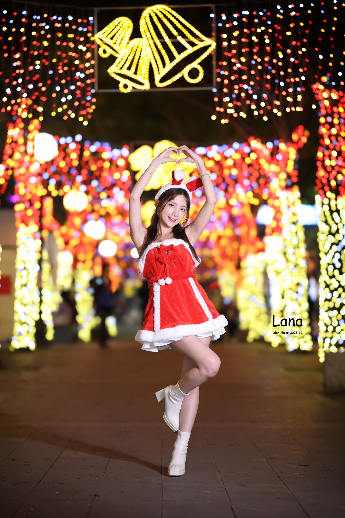 Online collection of Taiwan beautiful legs girl king, Lana Christmas girl.-第1章-图片15