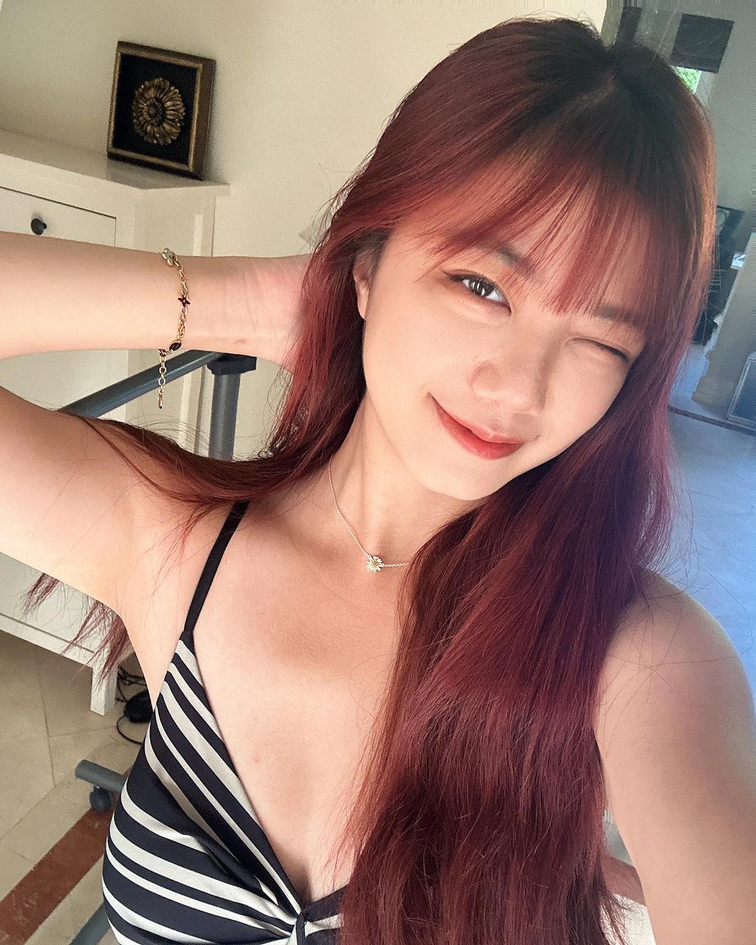 冷豔美女「珈琳」美胸長腿優質身材畫面好養眼 讓人看得欲罷不能-第1章-图片7