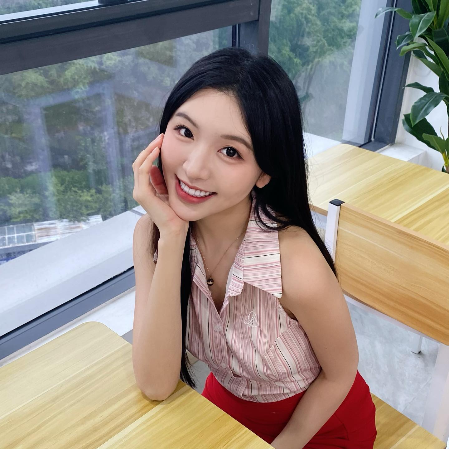 正妹「張安琪」長腿翹臀火辣好曲線 簡直滿分無敵-第1章-图片7